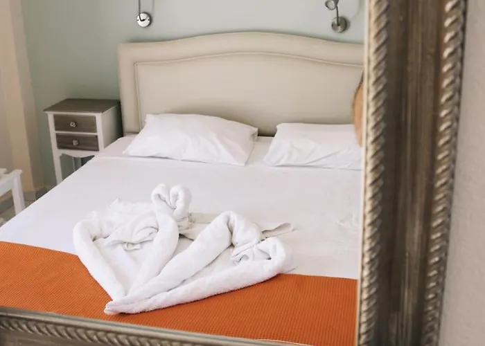 Esperida Rooms & Studios